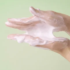 SKIN1004 - Madagascar Centella Tea-Trica BHA Foam 125ml SKIN1004 - Madagascar Centella Tea-Trica BHA Foam 125ml