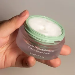 Haruharu WONDER - Centella Phyto & 5 Peptide Concentrate Cream 30ml Haruharu WONDER - Centella Phyto & 5 Peptide Concentrate Cream 30ml